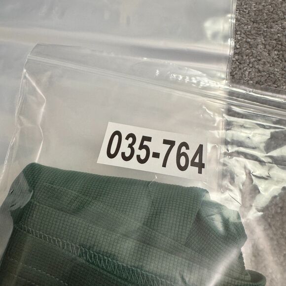 Reebok New York Jets NFL Polo Shirt Mens Small Green Short Sleeve Performance - Picture 13 of 13